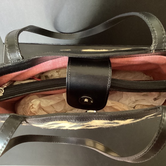 $25 Maxx New York Faux Fur Animal Print Tote Bag. - Picture 12 of 12